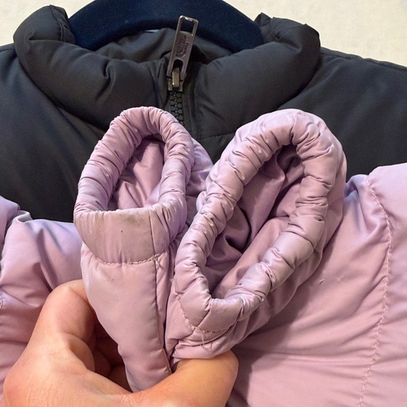 The North Face Kids Puffer Jacket - Lavender and Black - Picture 8 of 9